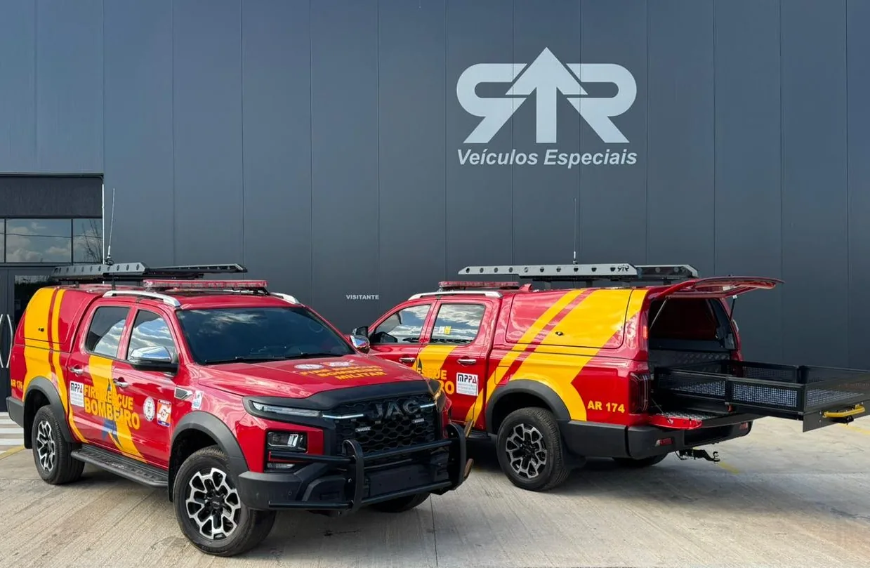 Frota de pickups JAC de resgate dos Bombeiros do Pará, viaturas AR 174 e AR 176, transformado pela R&R Veículos Especiais